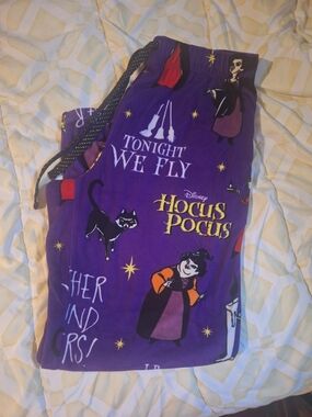 Disney Hocus Pocus Purple and Black Pajama Pants - 'Tonight We Fly'